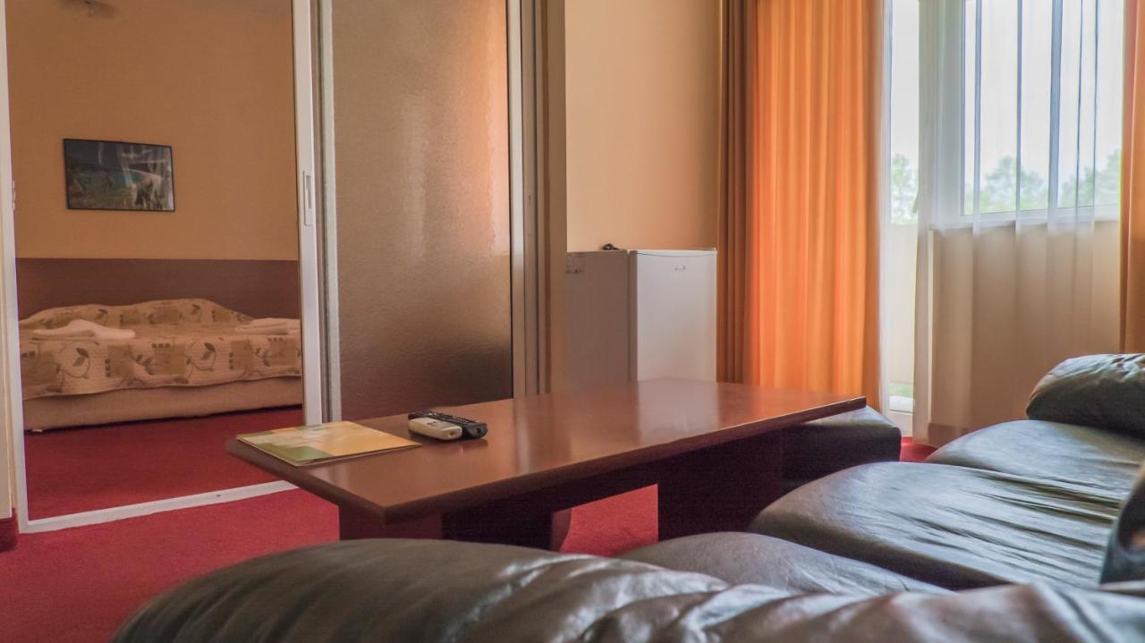 Park Hotel Persey ヴァルナ エクステリア 写真