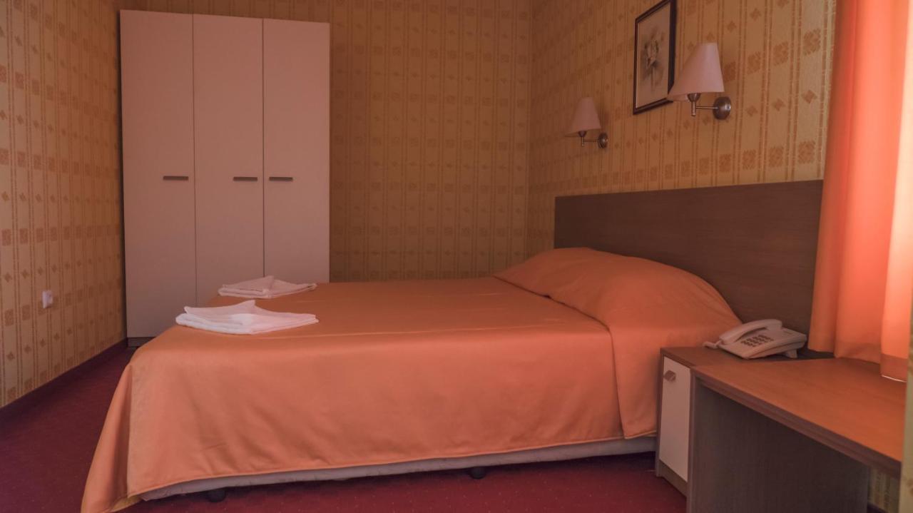 Park Hotel Persey ヴァルナ エクステリア 写真