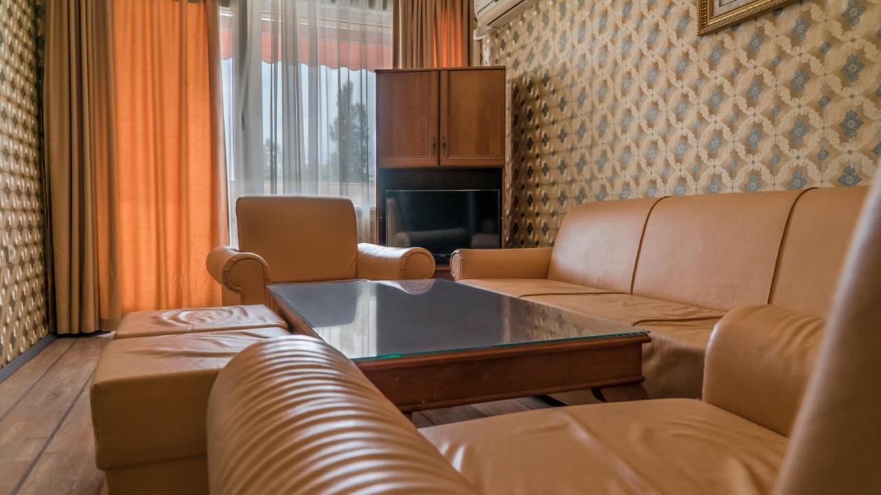 Park Hotel Persey ヴァルナ エクステリア 写真