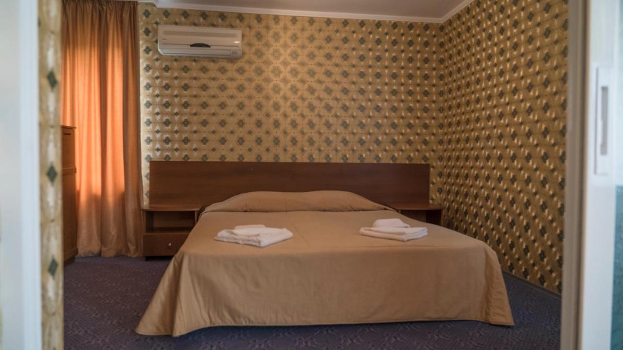 Park Hotel Persey ヴァルナ エクステリア 写真