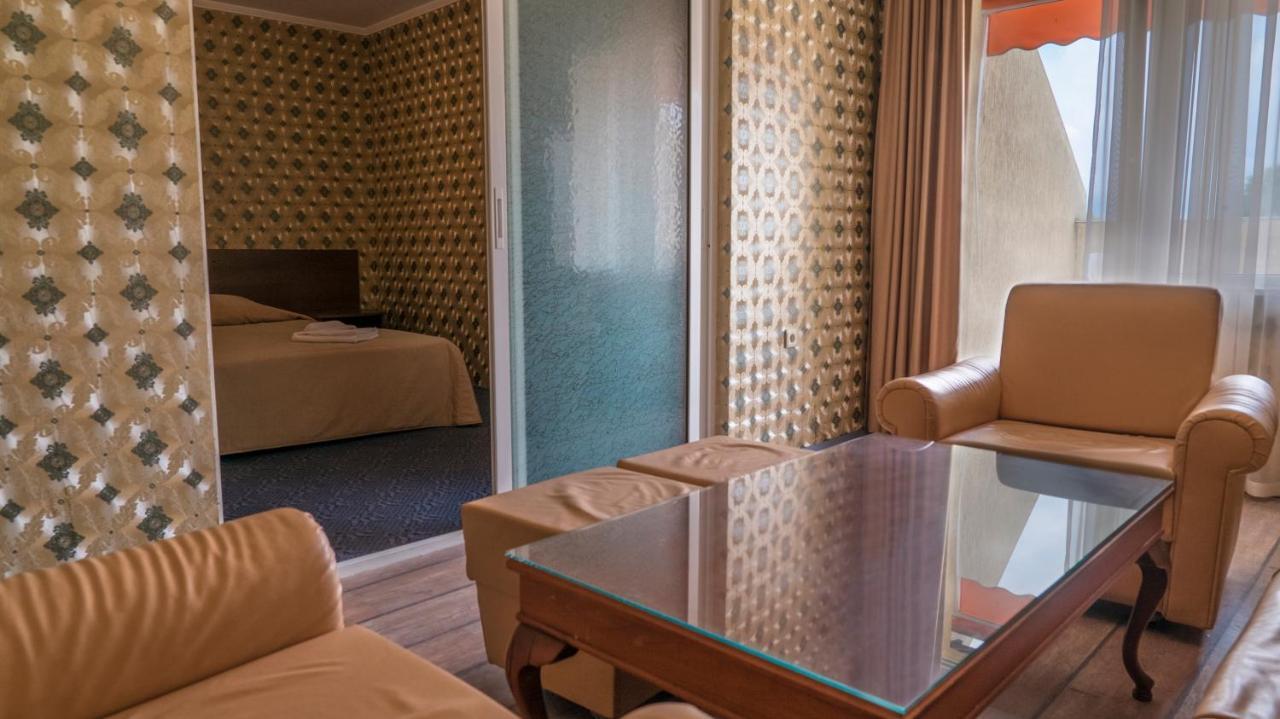 Park Hotel Persey ヴァルナ エクステリア 写真